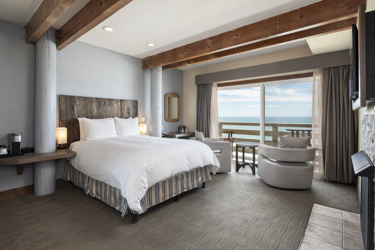 Cyrprus Inn Cypress Inn Accommodations | Bed and Breakfast | Half Moon Bay, CA ...